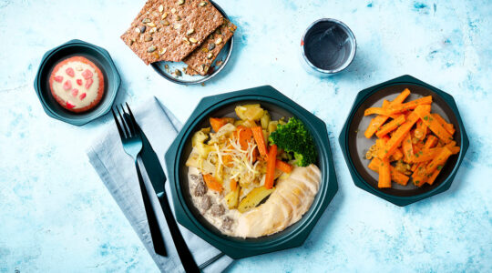 Plateaux repas - Pintade rôtie aux légumes racines