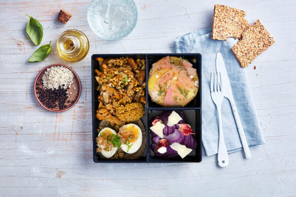 Plateaux repas - Œuf mollet aux champignons rôtis By Alcidia Vulbeau - square