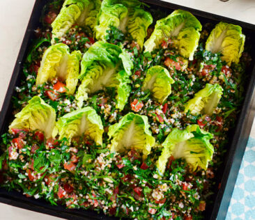 Itch : salade arménienne au boulgour, tomates, poivrons et herbes fraiches