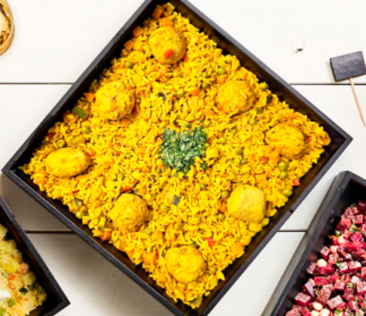 Riz façon paëlla et tendres boulettes de poulet