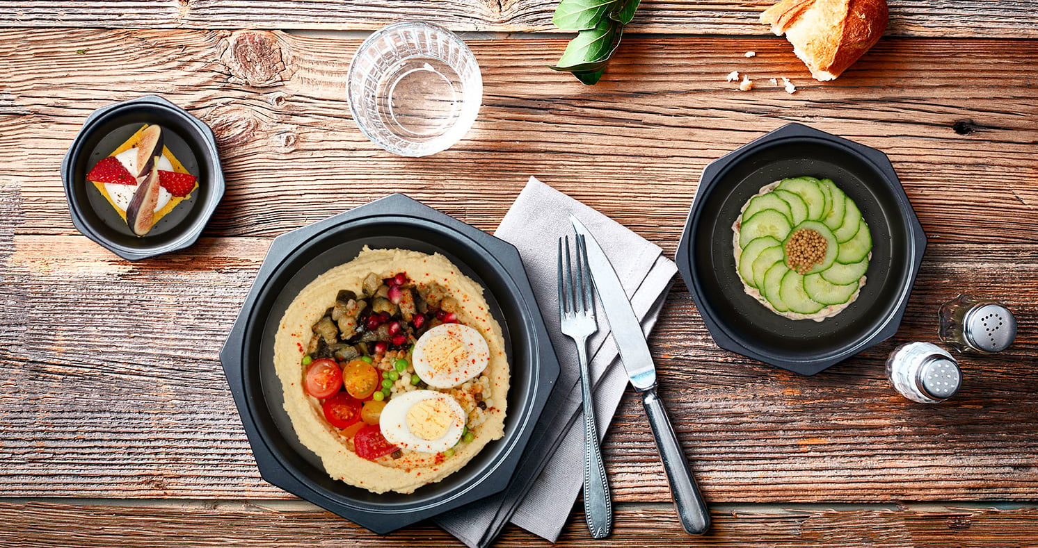 Houmous, œuf dur bio, fregola et légumes d'été by Tomy Gousset à partir du 22 juin